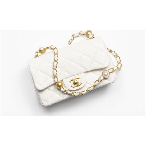 Mini Flap Bag Shiny Lambskin, Imitation Pearls & Gold.